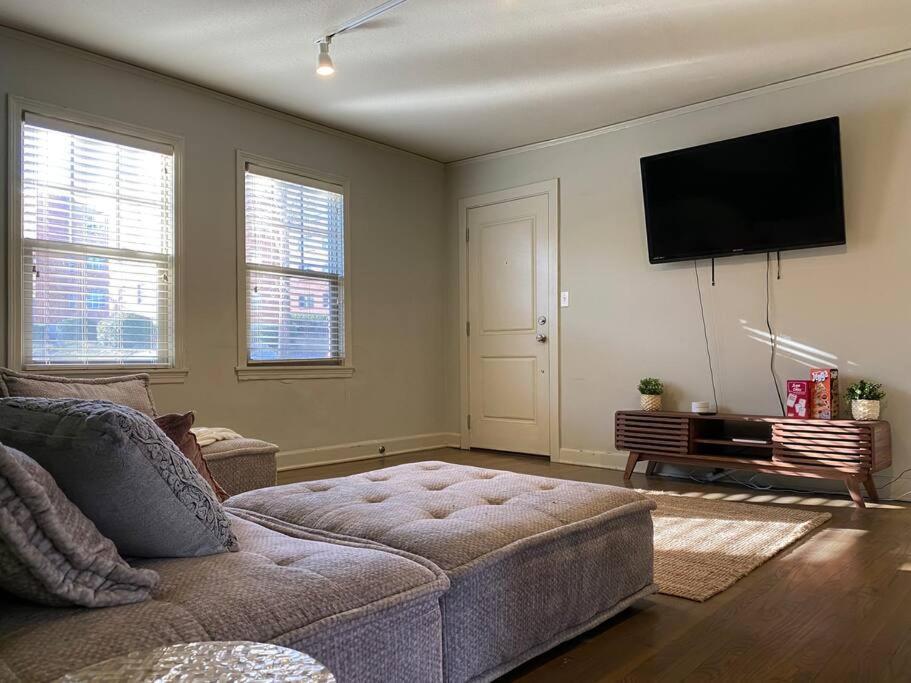 Boho Chic 2 Bedroom West Plaza Kansas City Exterior photo