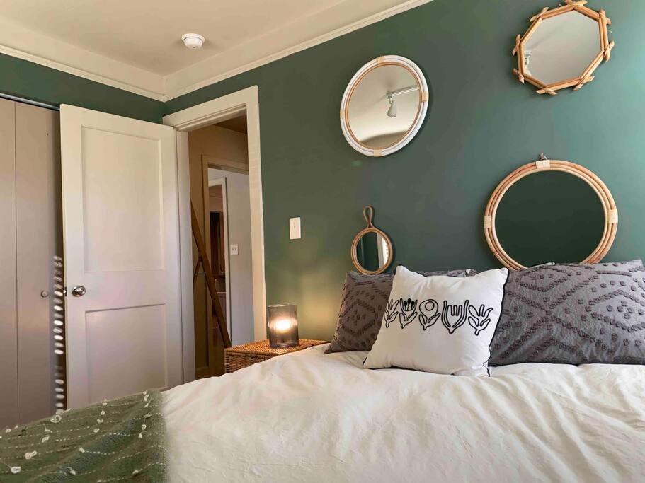 Boho Chic 2 Bedroom West Plaza Kansas City Exterior photo